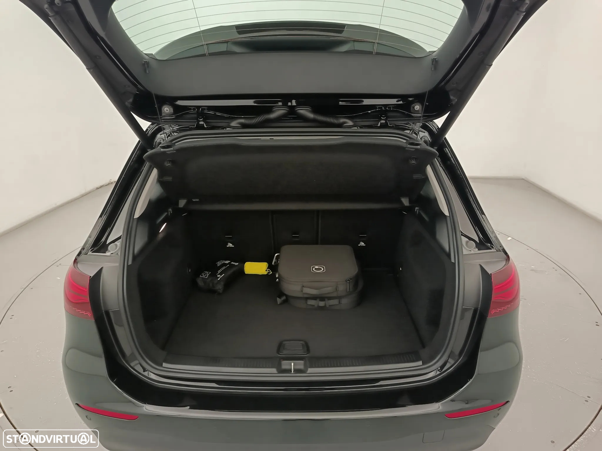 Mercedes-Benz B 250 e - 31