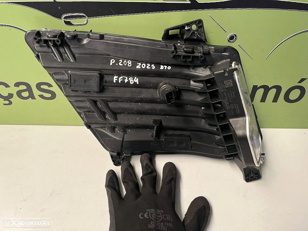 Peugeot 208 II FAROL DIURNO LED DIREITO - FF784 - 4