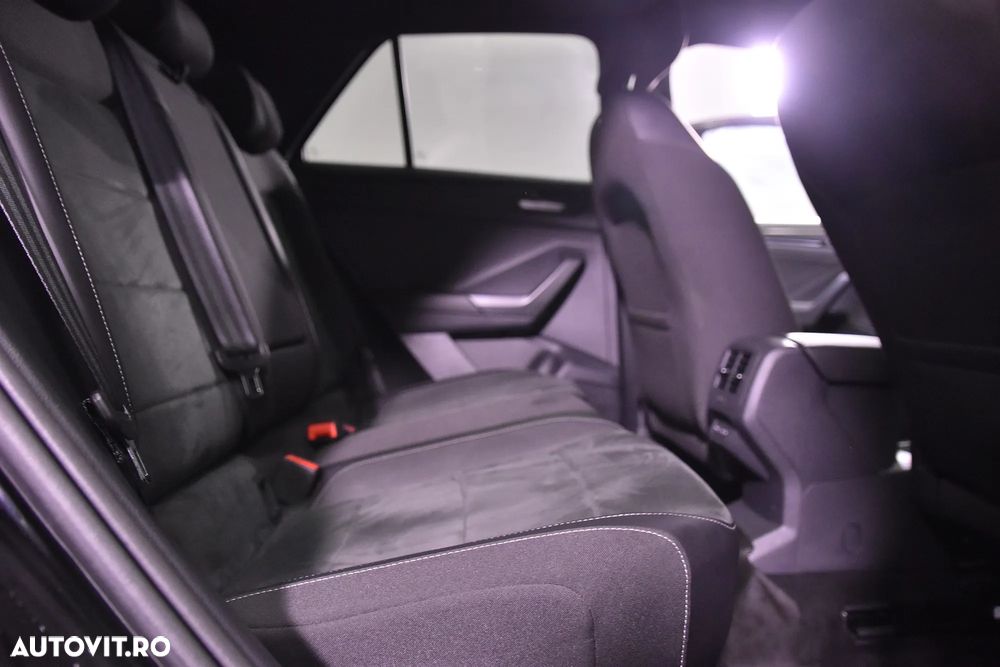 Volkswagen T-Roc - 7