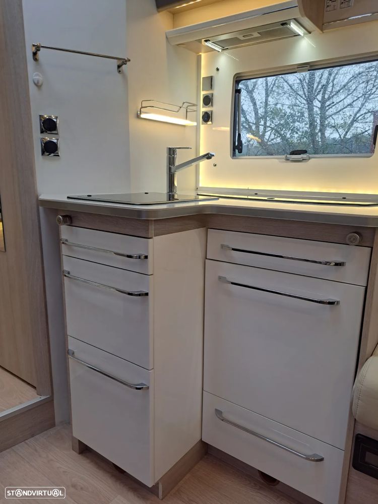 Rapido 696F Premium Edition - 26