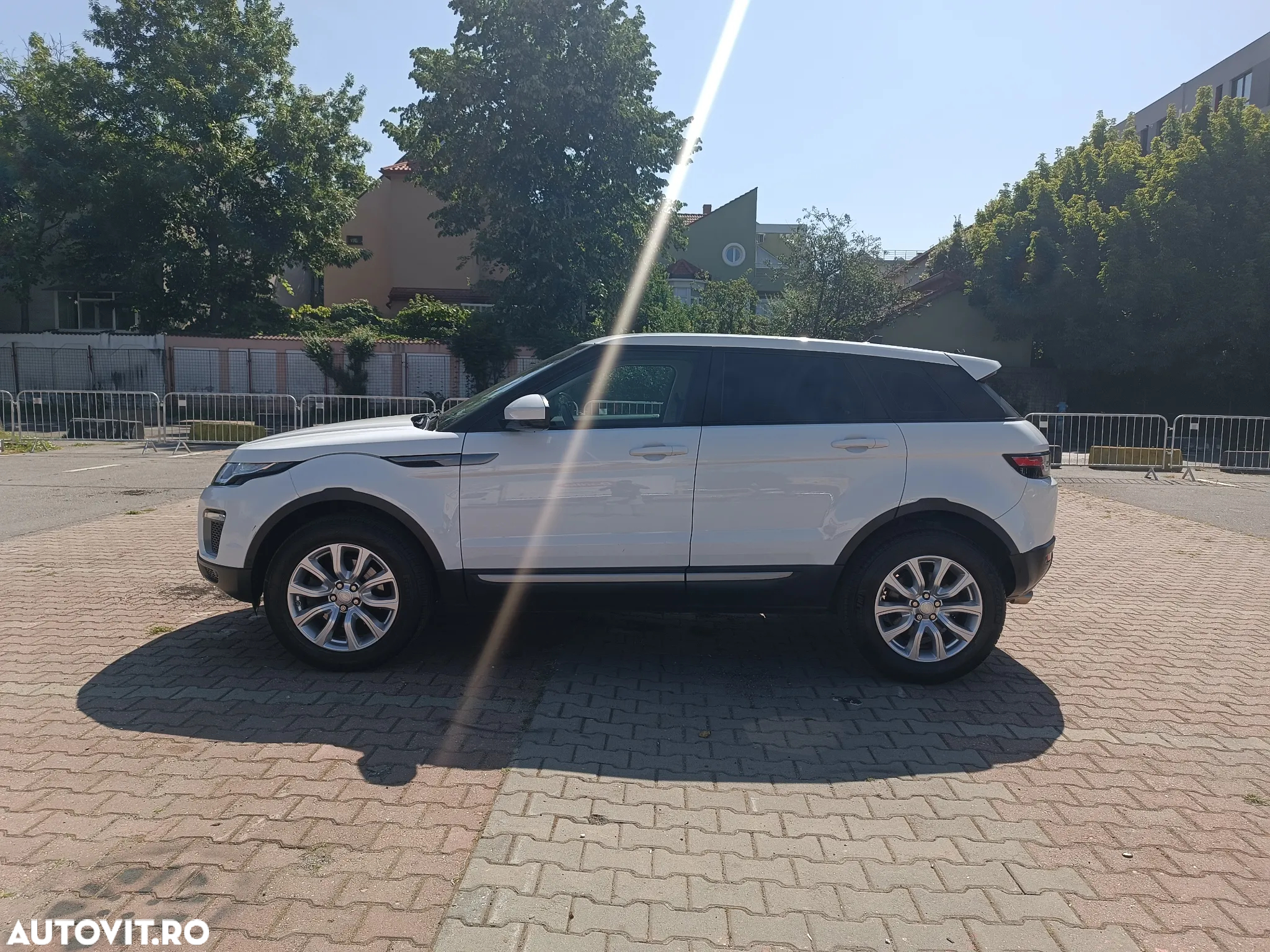 Land Rover Range Rover Evoque - 9