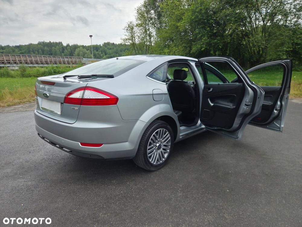 Ford Mondeo 1.8 TDCi Ghia - 17