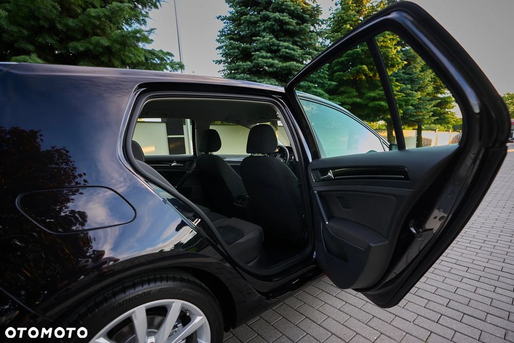 Volkswagen Golf 2.0 TDI BMT Highline DSG - 23
