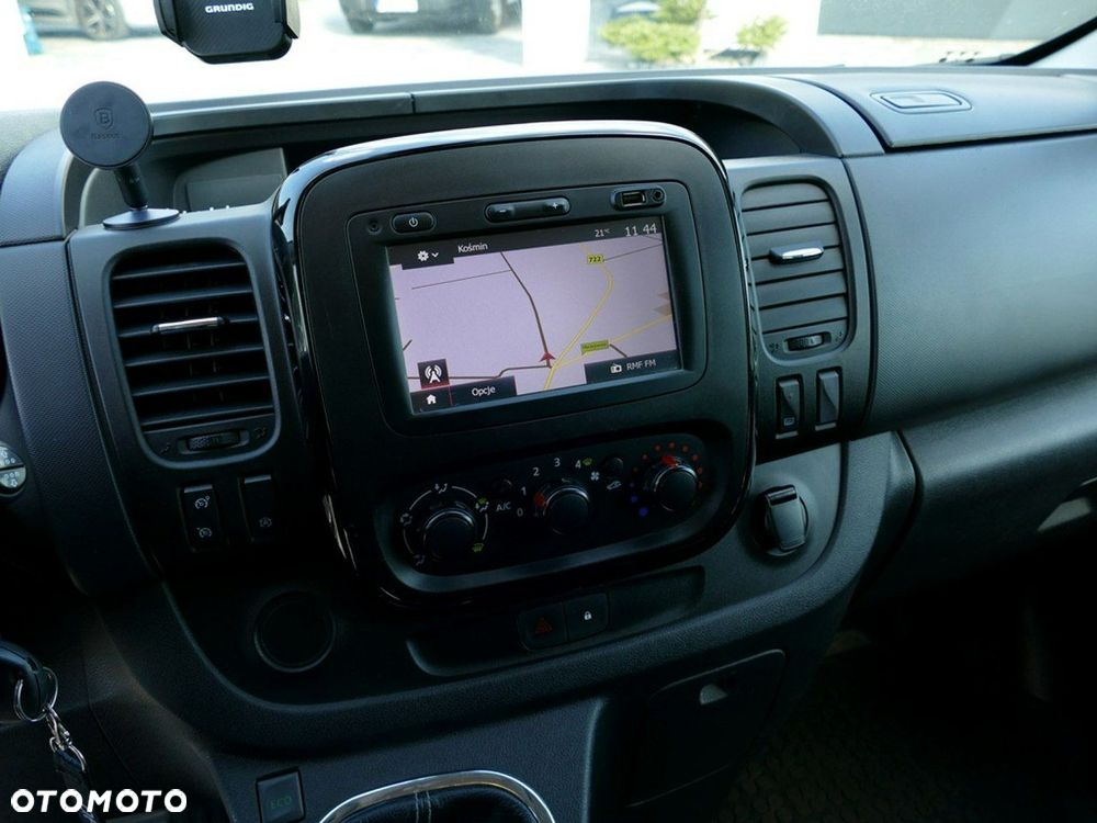 Opel Vivaro - 23