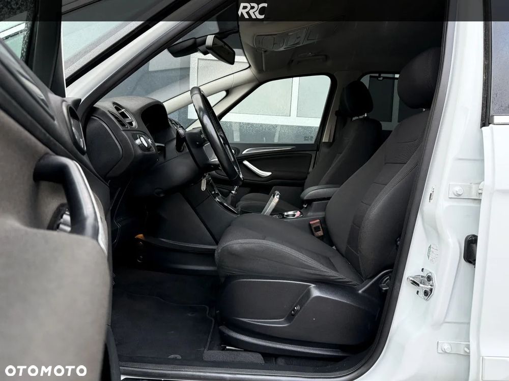 Ford S-Max 2.0 TDCi DPF Titanium - 19