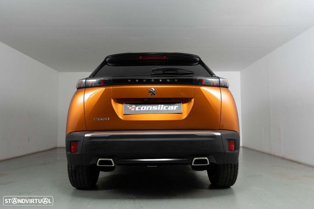 Peugeot 2008 1.2 PureTech Allure Pack EAT8 - 4