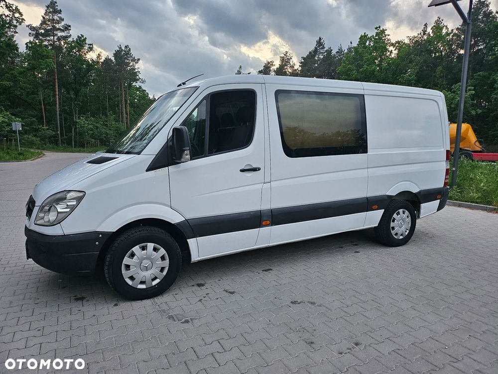 Mercedes-Benz Sprinter - 13