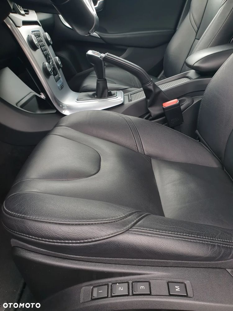 Volvo V40 D3 Inscription - 7