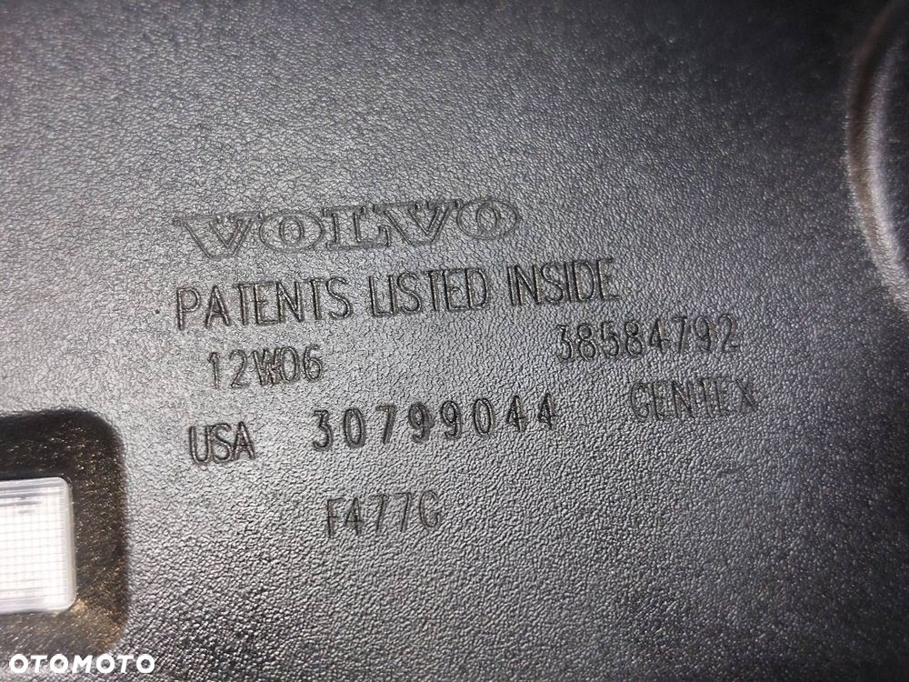 LUSTERKO WEWNĘTRZNE LAMPKA VOLVO XC60 I 30799044 P31295504 39819988 - 10