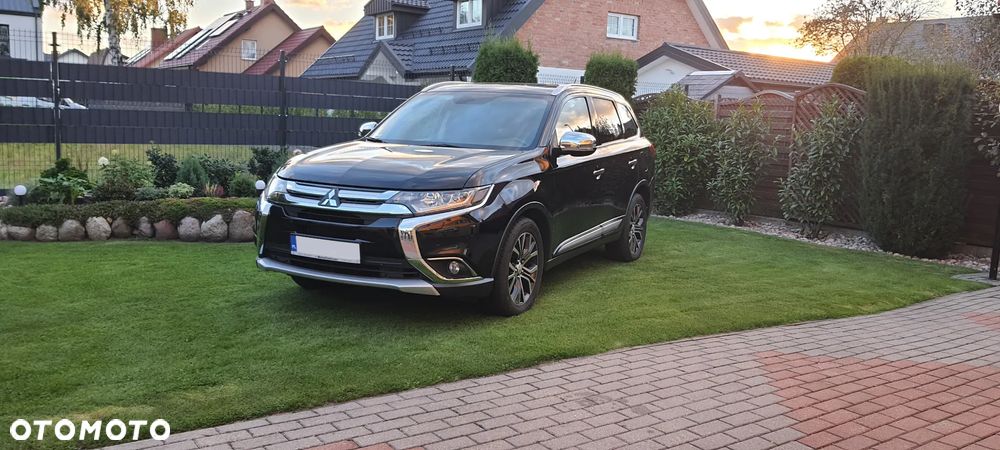 Mitsubishi Outlander - 12