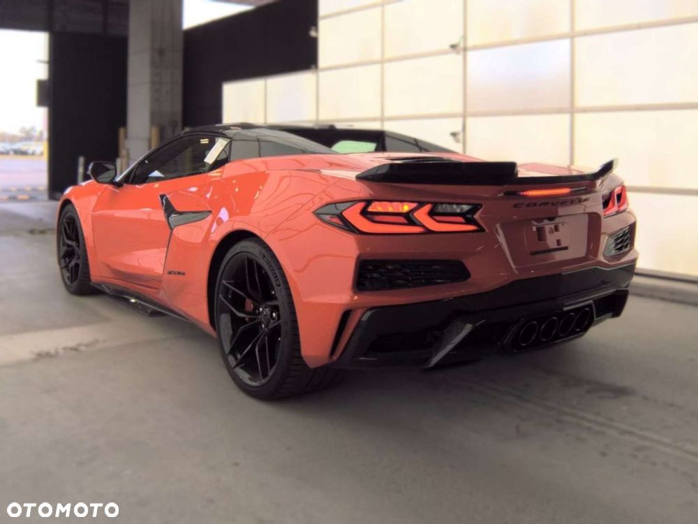 Chevrolet Corvette - 2