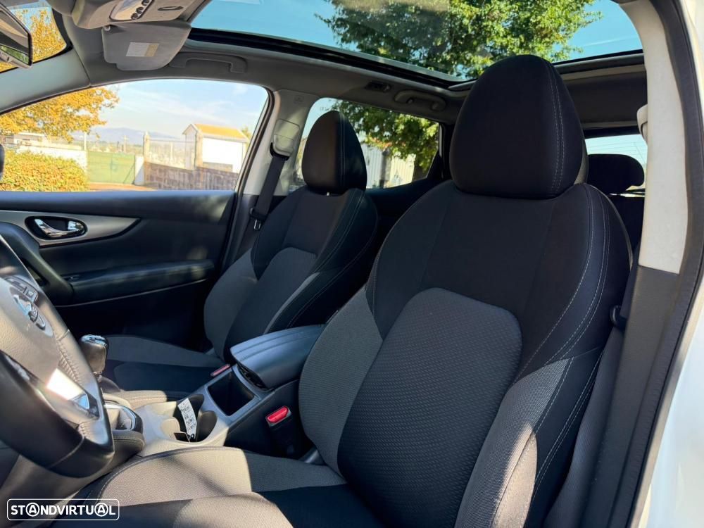 Nissan Qashqai 1.3 DIG-T MHEV Premiere Edition - 9