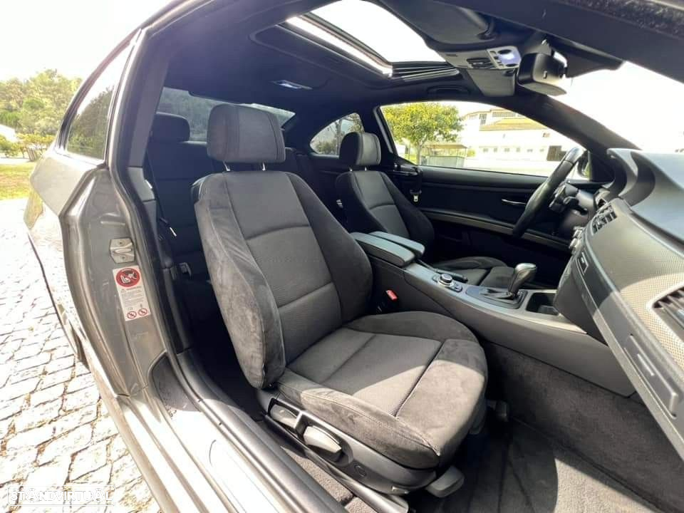 BMW 320 d Coupe Edição M Auto - 24