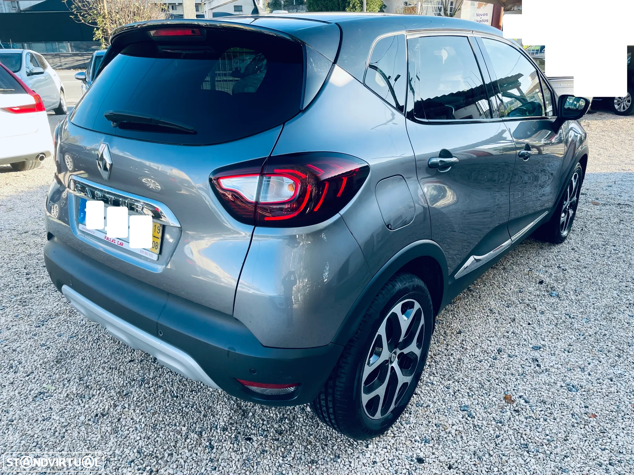 Renault Captur 1.5 dCi Exclusive C/Pneu - 2
