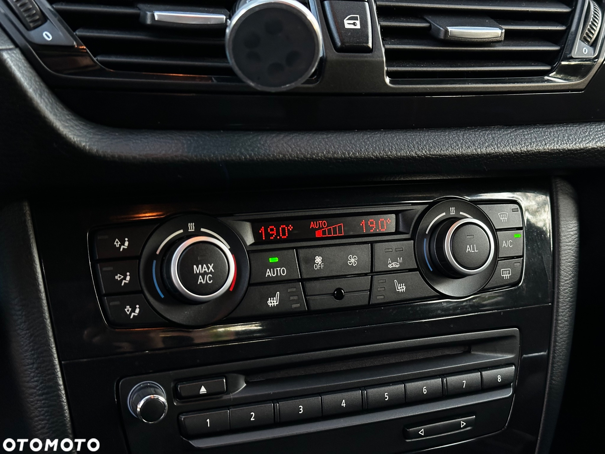 BMW X1 xDrive18d - 23