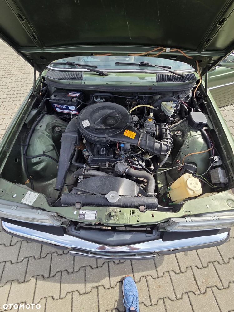 Mercedes-Benz W123 - 19