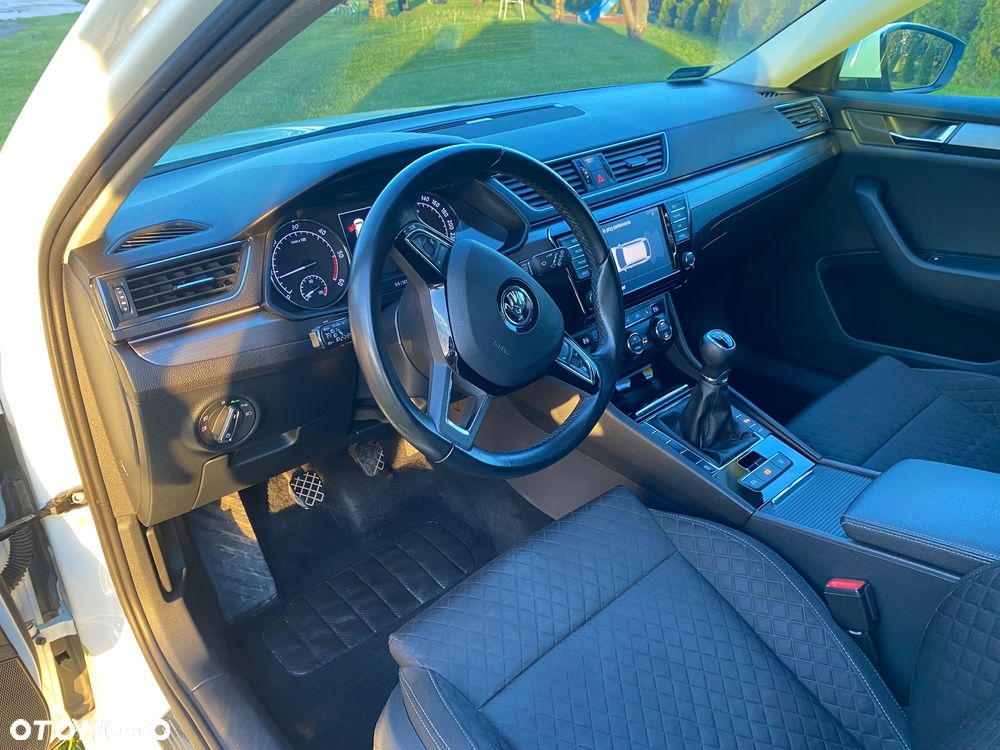 Skoda Superb 2.0 TDI Style - 14