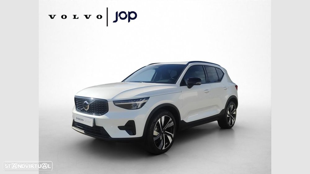 Volvo XC 40 2.0 B3 Plus Dark - 2