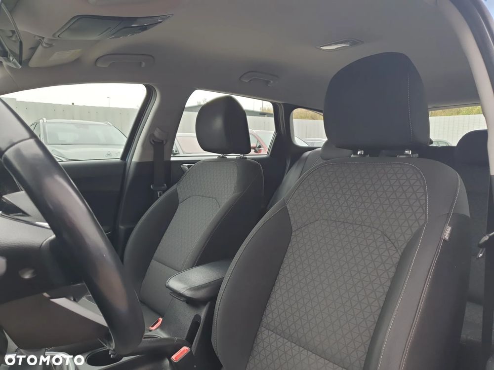 Kia Ceed 1.4 T-GDI M - 12