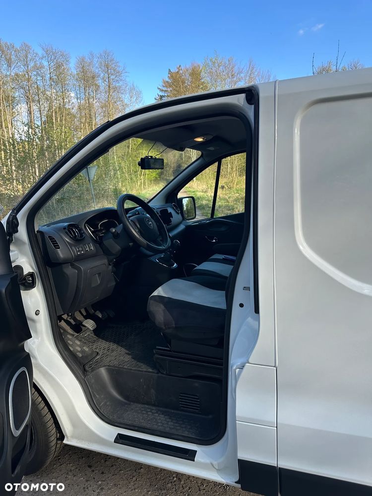 Opel Vivaro - 17