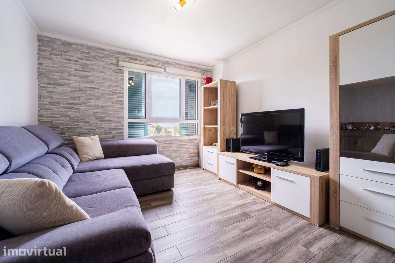 Apartamento T2 na Rua da Venezuela, Nazaré - São Martinho - Grande imagem: 3/23
