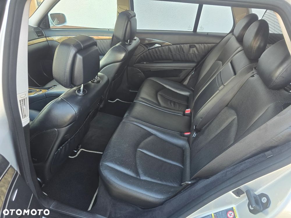 Mercedes-Benz Klasa E 320 CDI 7G-TRONIC Avantgarde DPF - 21