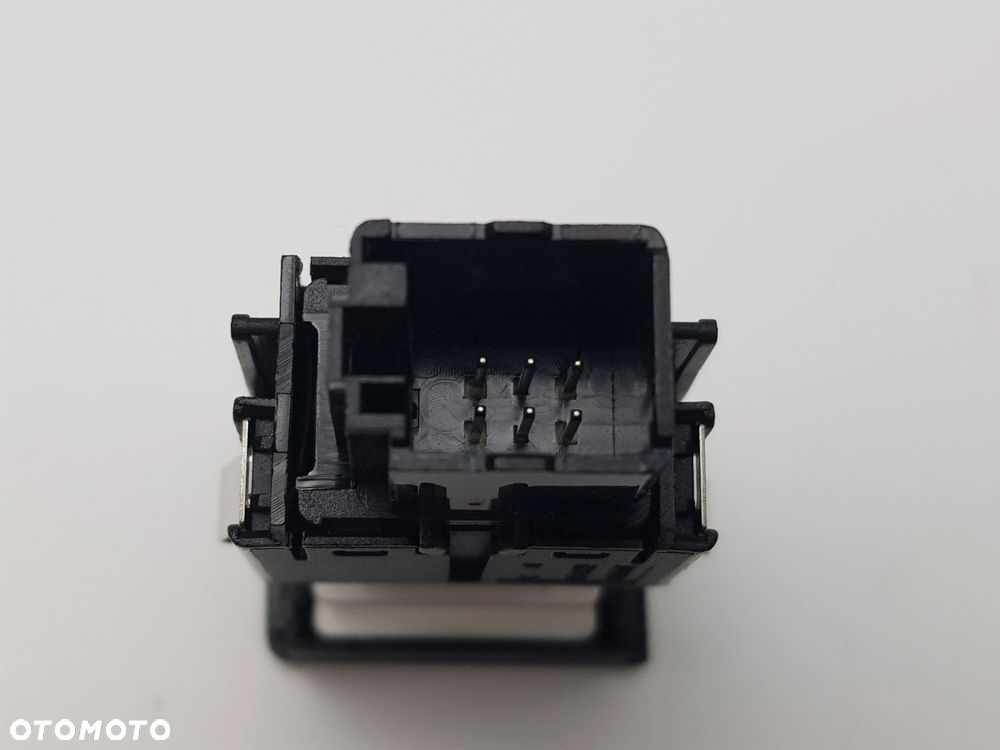 NOWY Przycisk Przełącznik ogrzewania fotela Skoda Octavia III 5E0963106B - 7