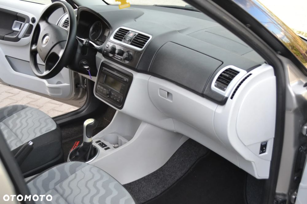 Skoda Fabia 1.4 16V Ambiente - 26