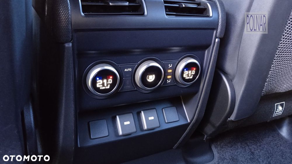 Land Rover Defender 3.0 P400 mHEV 75th Limited Edition - 14