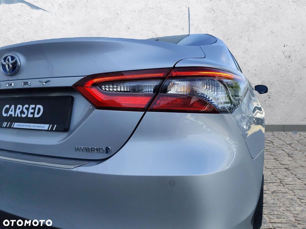 Toyota Camry 2.5 Hybrid Comfort CVT - 28