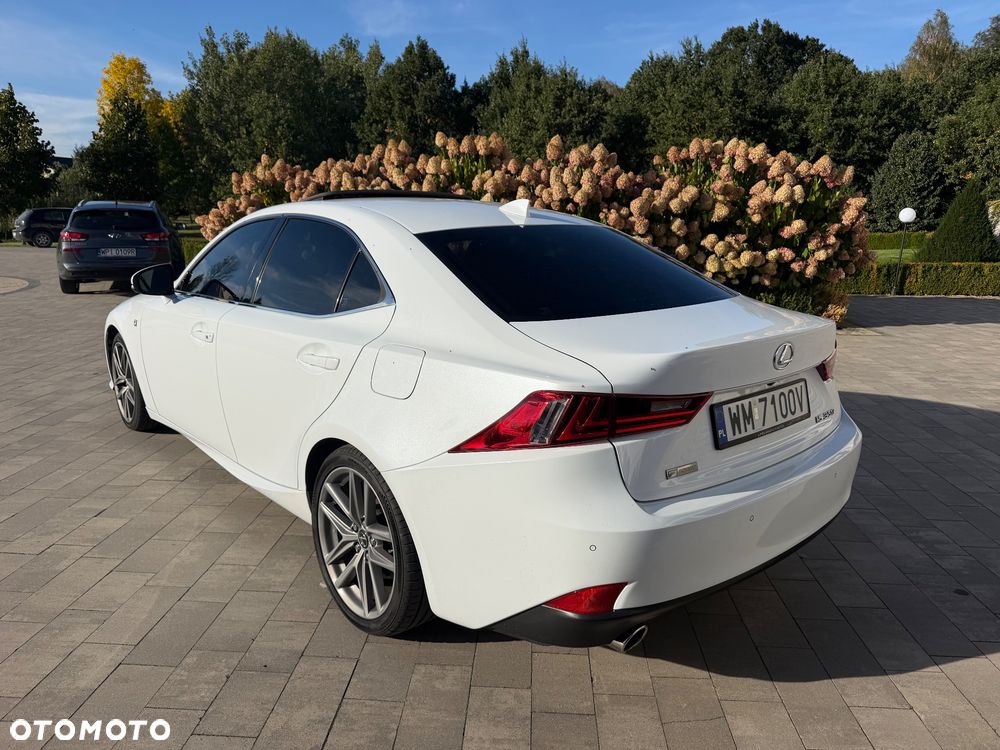 Lexus IS - 6