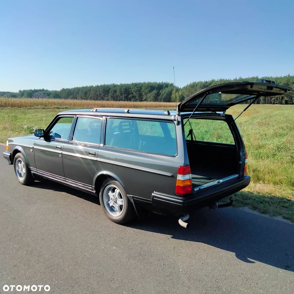 Volvo Seria 200 - 2