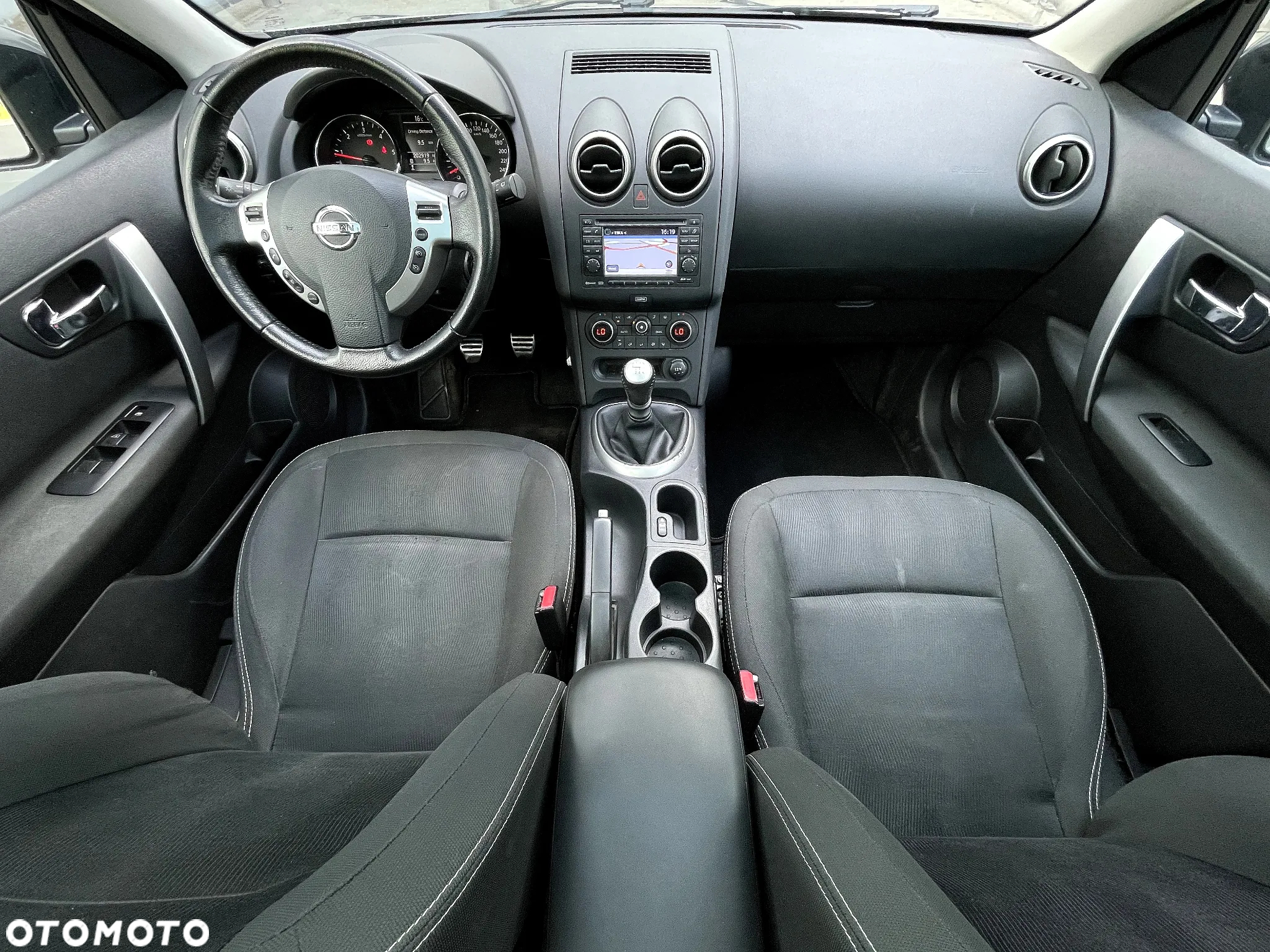 Nissan Qashqai 1.6 dCi DPF tekna - 22