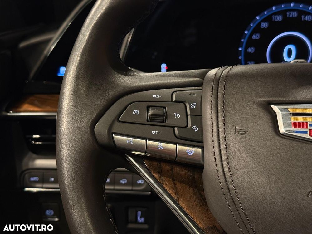 Cadillac Escalade 6.2 V8 ESV Platinum - 31