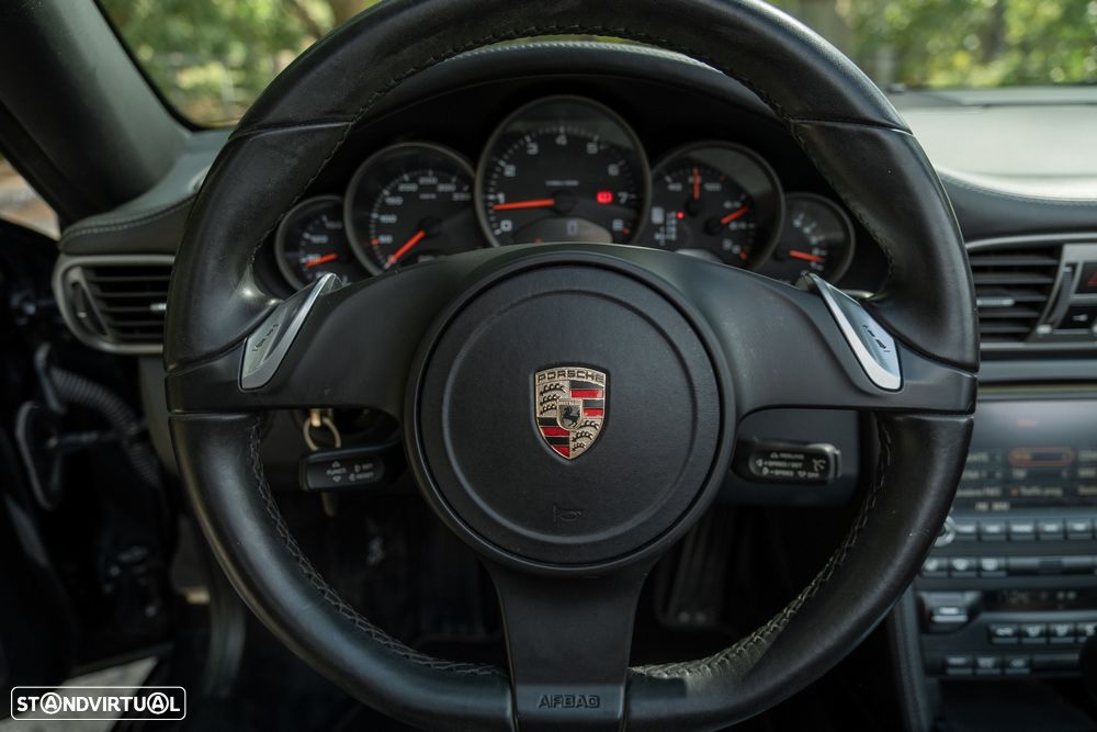 Porsche 911 (997) Carrera 4 Cabriolet PDK - 17