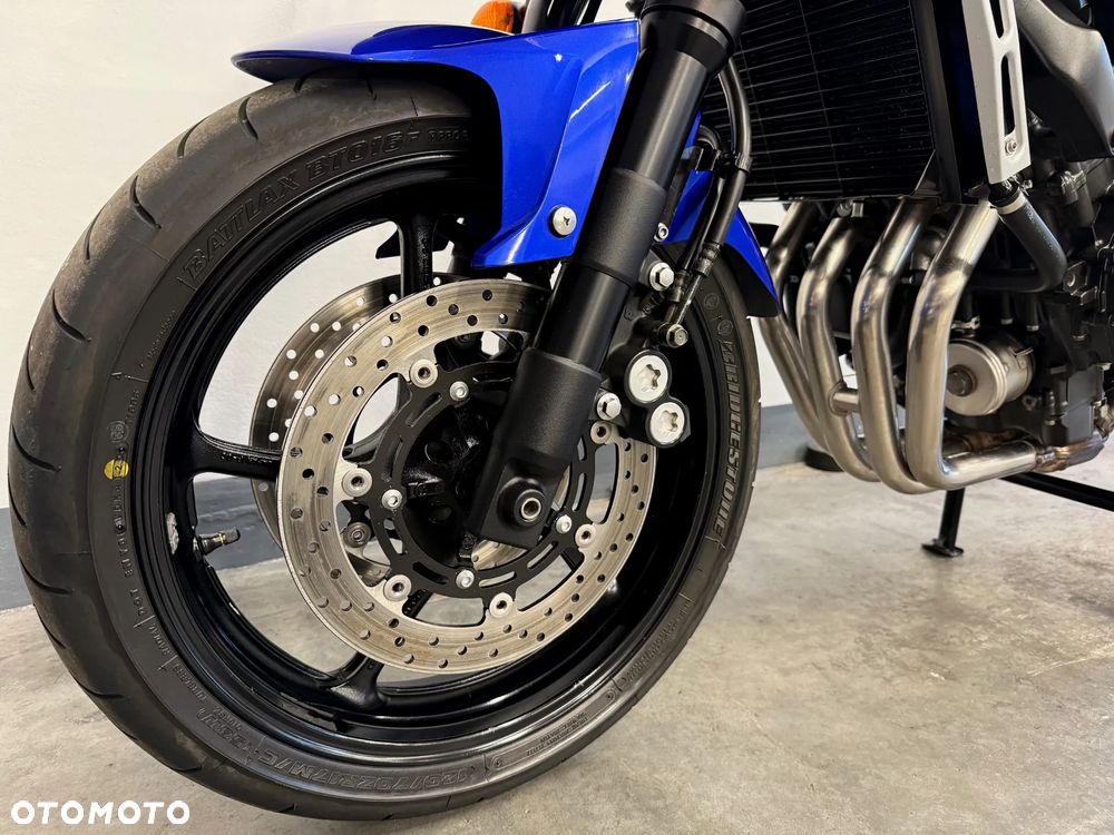 Yamaha FZ6 - 7