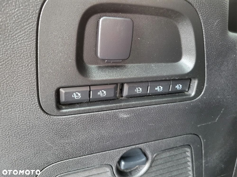 Ford S-Max 2.0 EcoBlue Titanium - 23