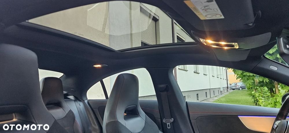 Mercedes-Benz CLA 250 e 8G-DCT AMG Line Advanced Plus - 24
