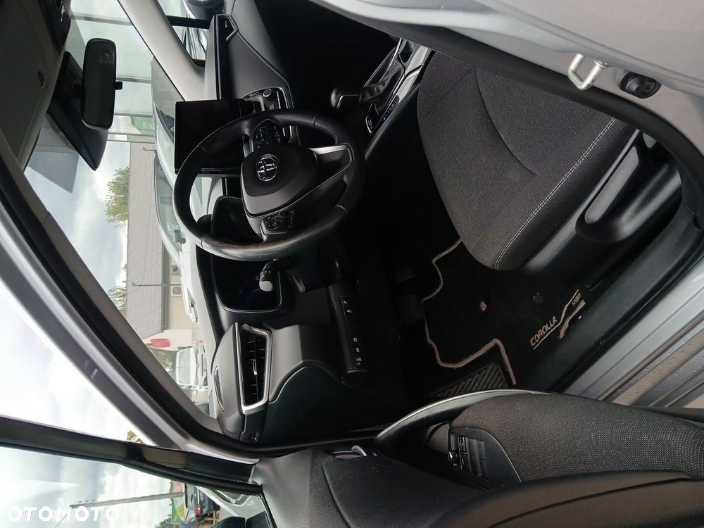 Toyota Corolla 1.8 Hybrid Comfort - 20