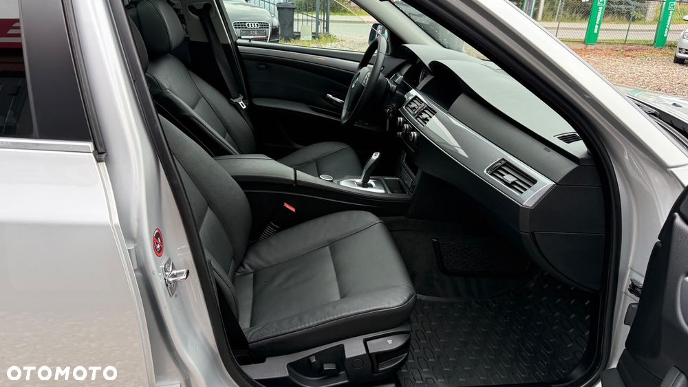 BMW Seria 5 520d Edition Exclusive - 23