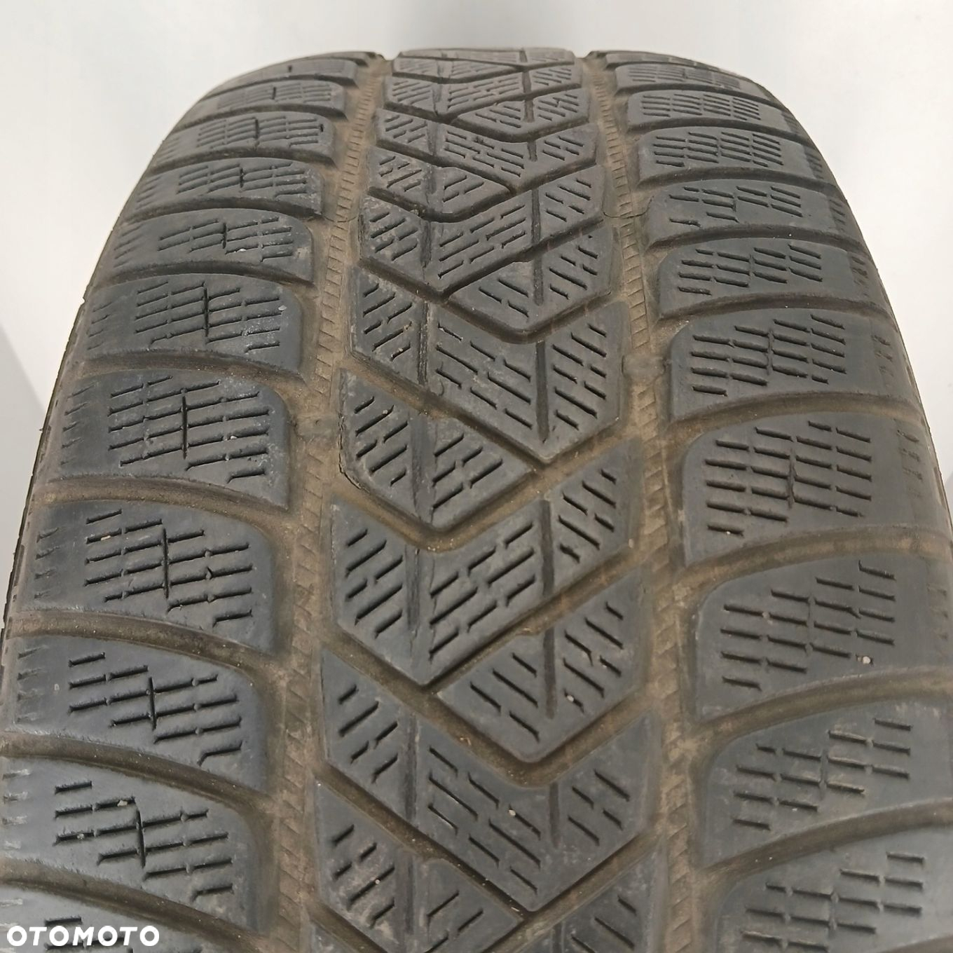 235/60R18 103H Pirelli Scorpion Winter 77285 - 2