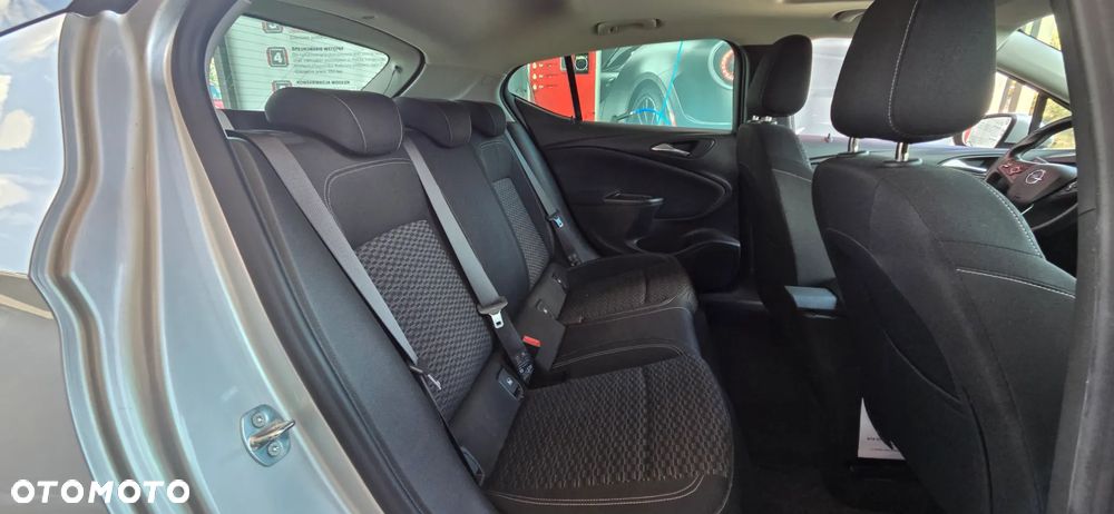 Opel Astra 1.4 Turbo Start/Stop Innovation - 34