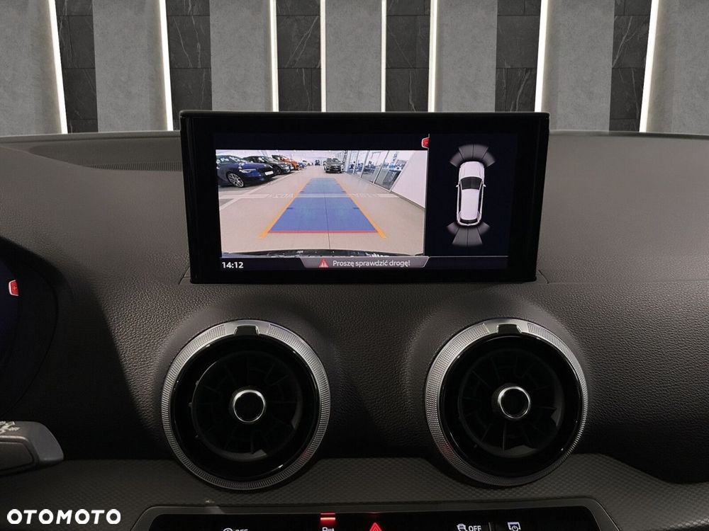 Audi Q2 - 19