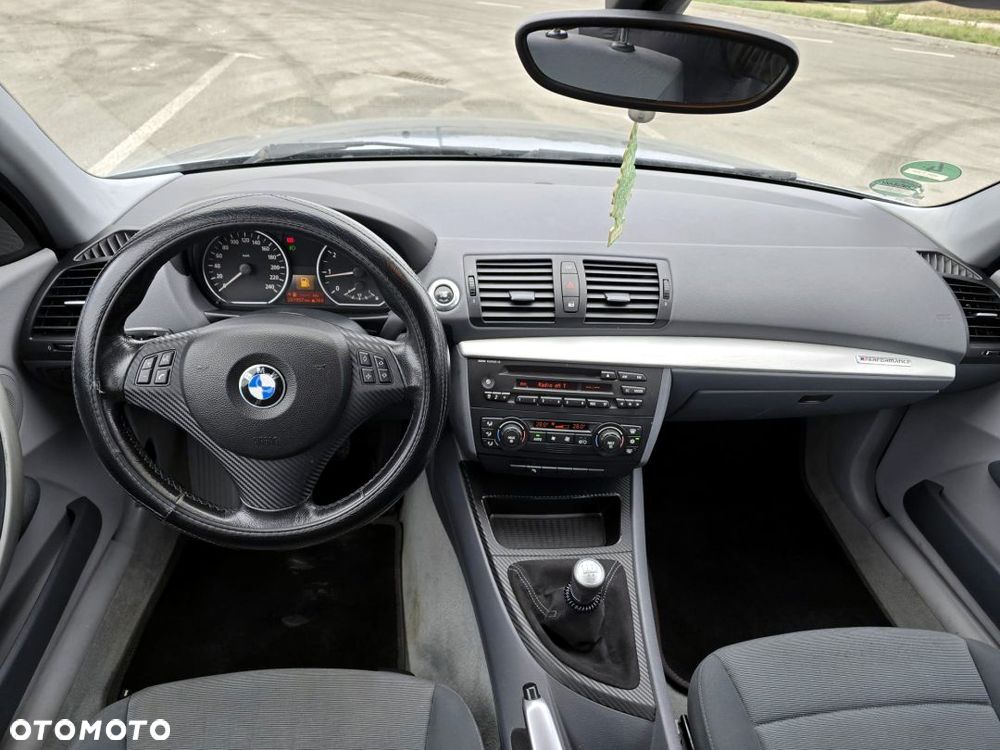 BMW Seria 1 - 15