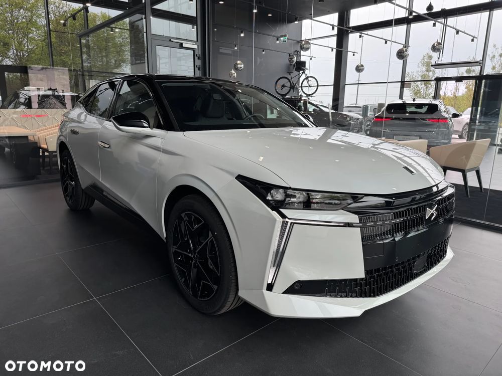 DS Automobiles N°4 1.2 mHEV Pallas eDCS6 - 8