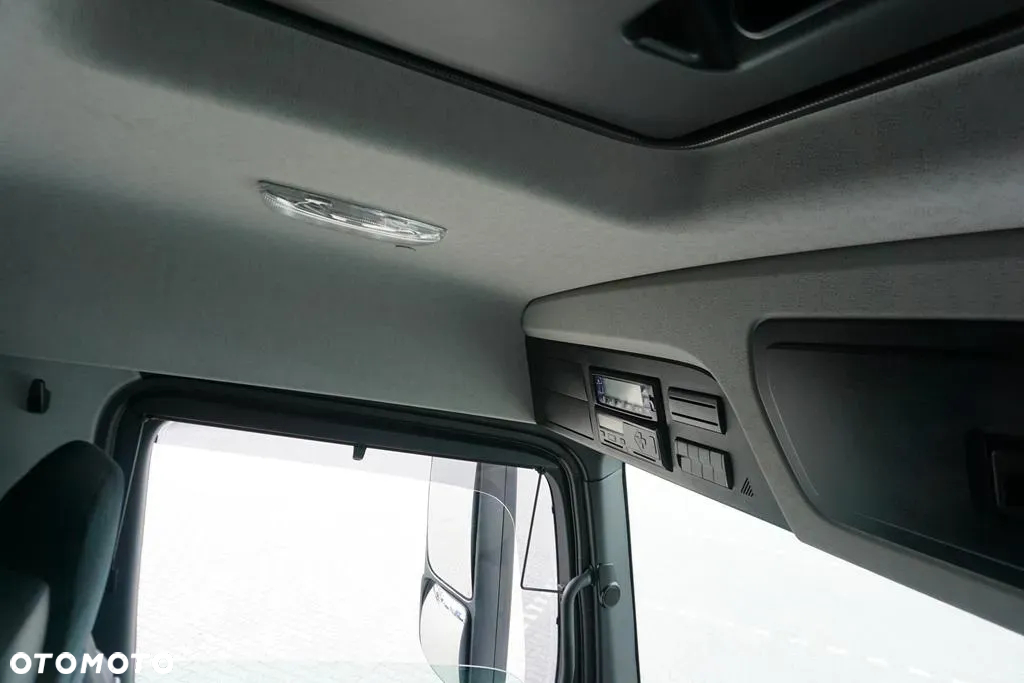 Mercedes-Benz ANTOS / 2535 / EURO 6 / CHŁODNIA + WINDA / 23 PALETY / OŚ SKRĘTNA - 36