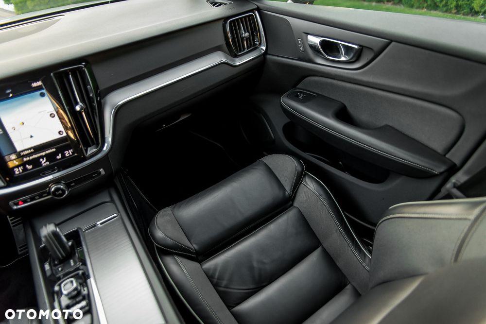 Volvo V60 B4 B Geartronic Momentum Pro - 30