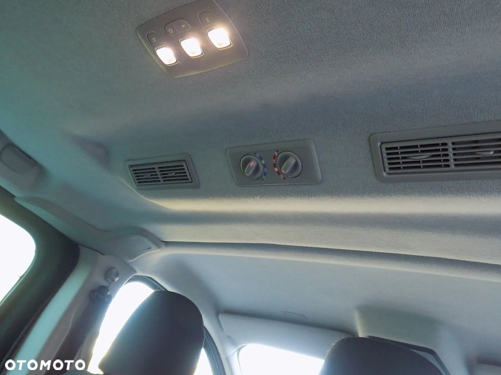 Renault Trafic Kombi 2.0 L2 Pack Clim - 32