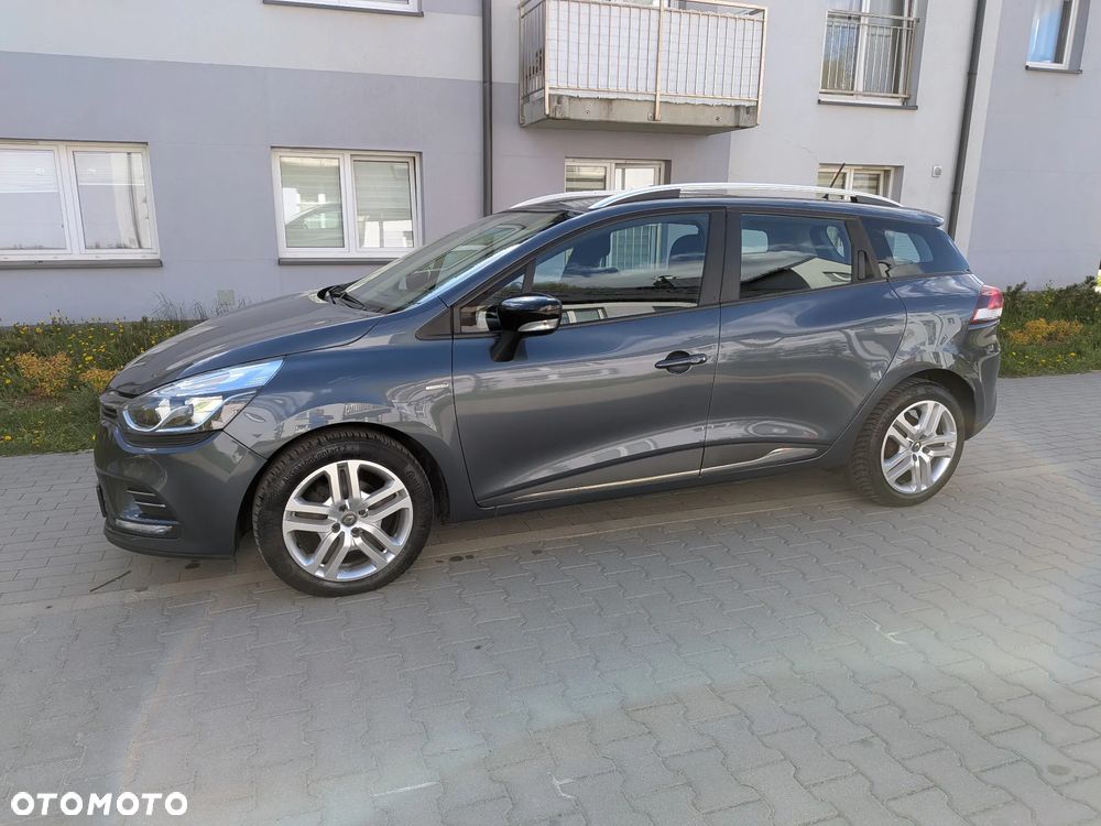 Renault Clio - 16