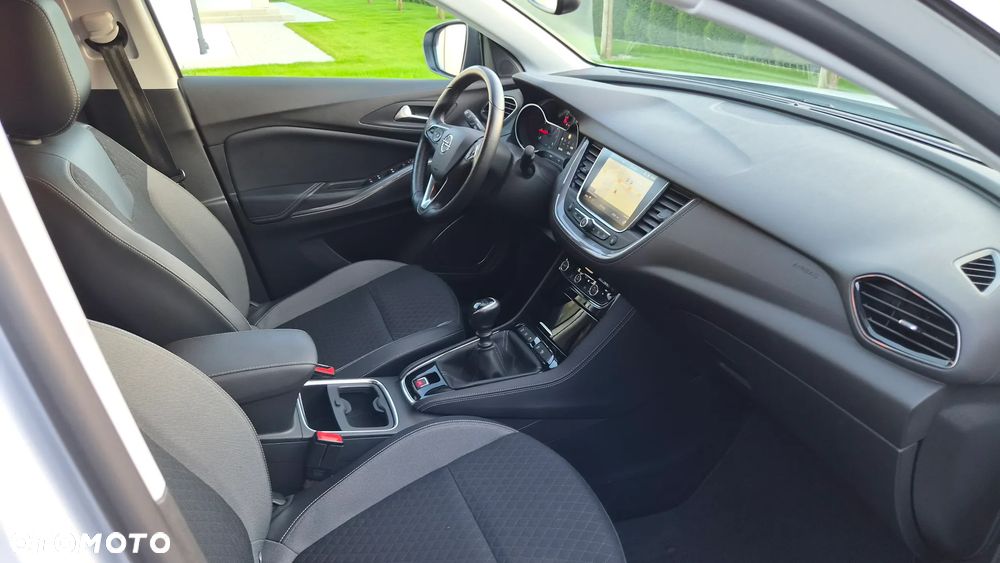 Opel Grandland X 1.2 Start/Stop Dynamic - 10